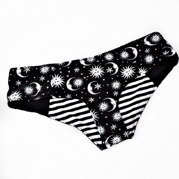 Hot Topic Other - Hot Topic Celestial Bikini Bottom Reversible XXL